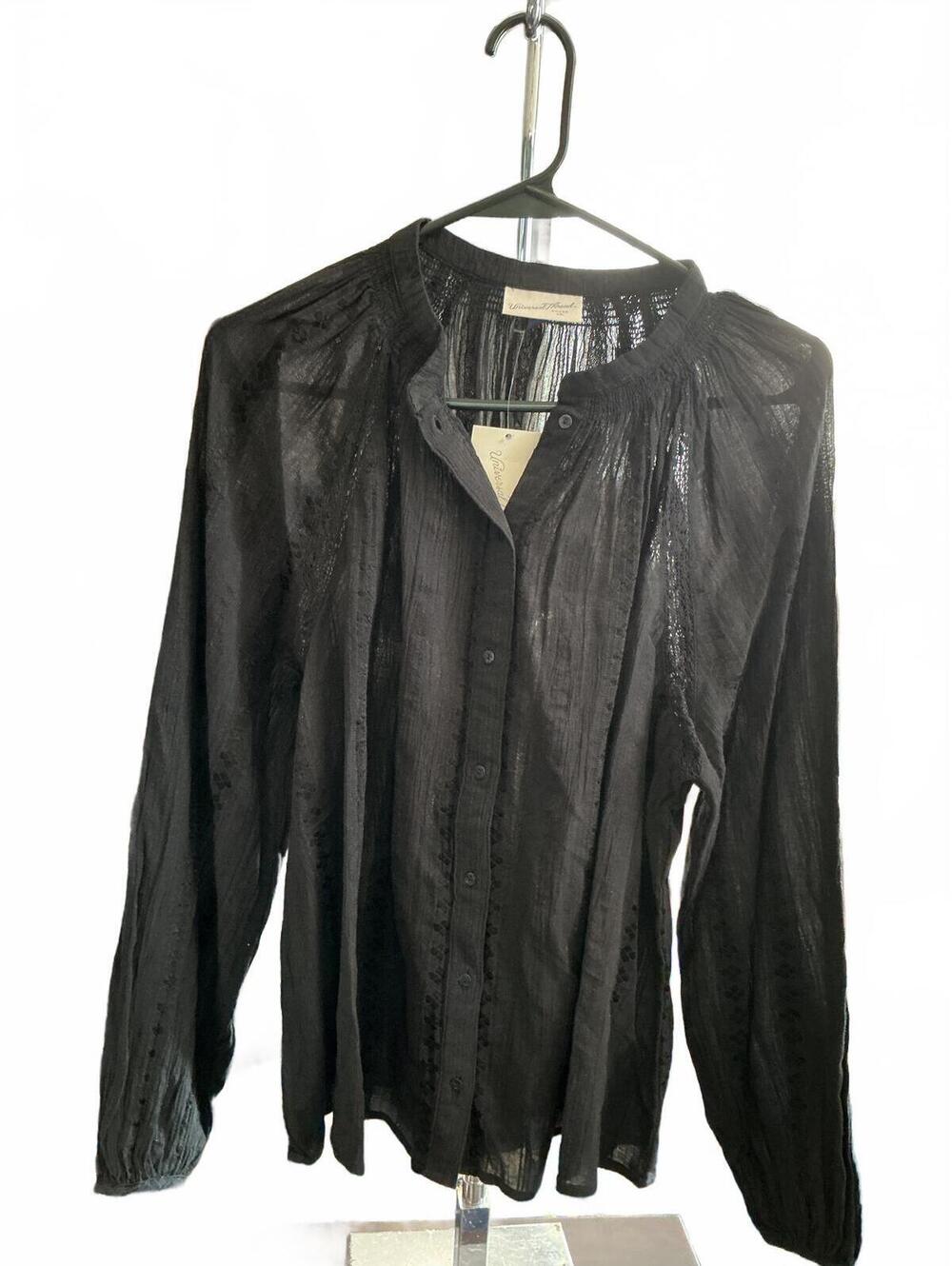 Universal Threads NWT M Black Balloon Lace Boho Peasant Top